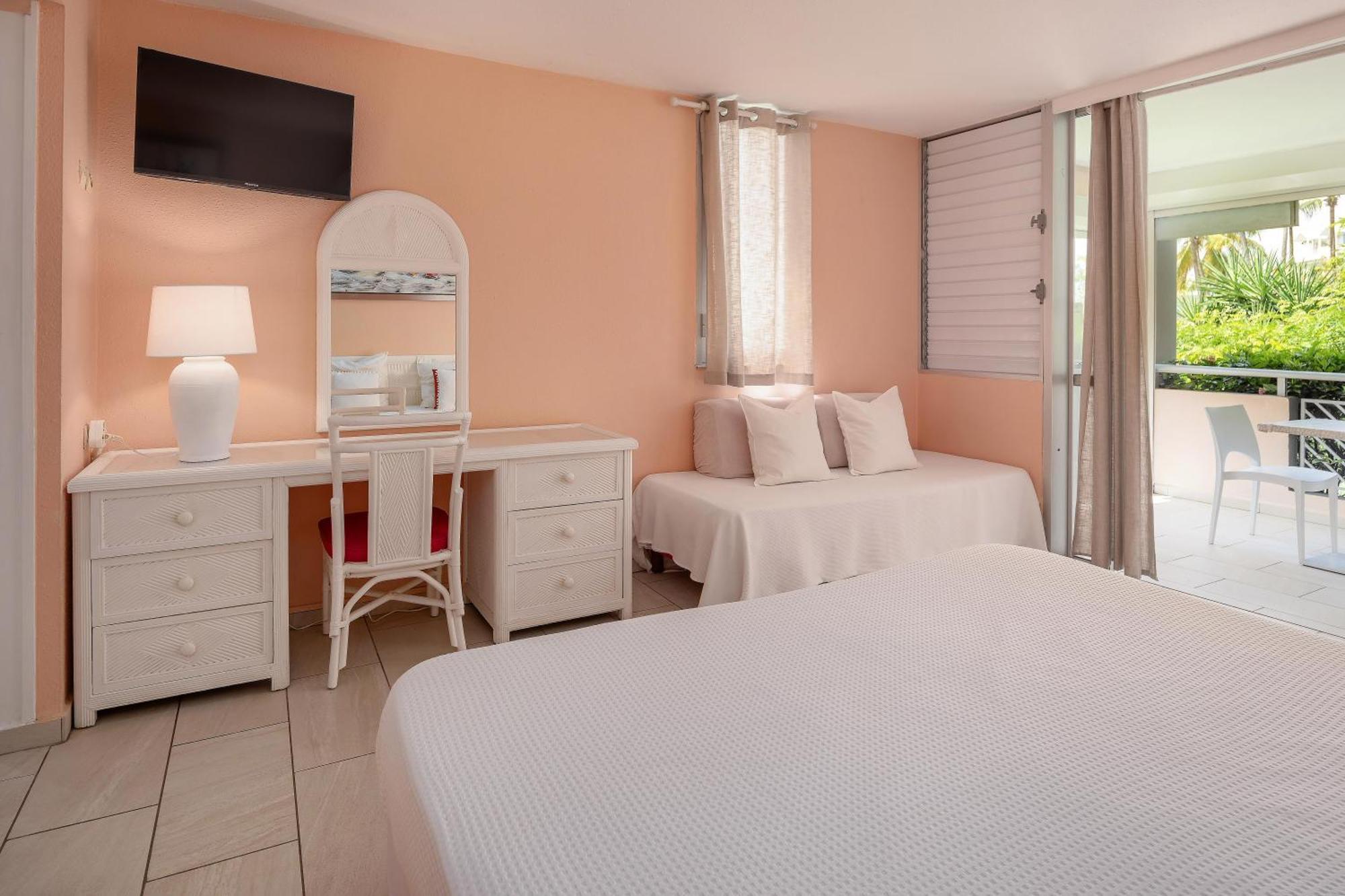 Appartement Bord De Mer Tres Fonctionnel , Sur La Plage & Vue Mer Exceptionnelle Le Gosier  Buitenkant foto
