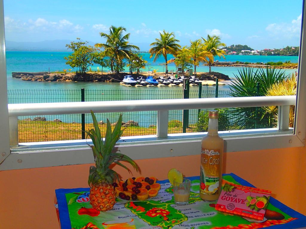 Appartement Bord De Mer Tres Fonctionnel , Sur La Plage & Vue Mer Exceptionnelle Le Gosier  Buitenkant foto
